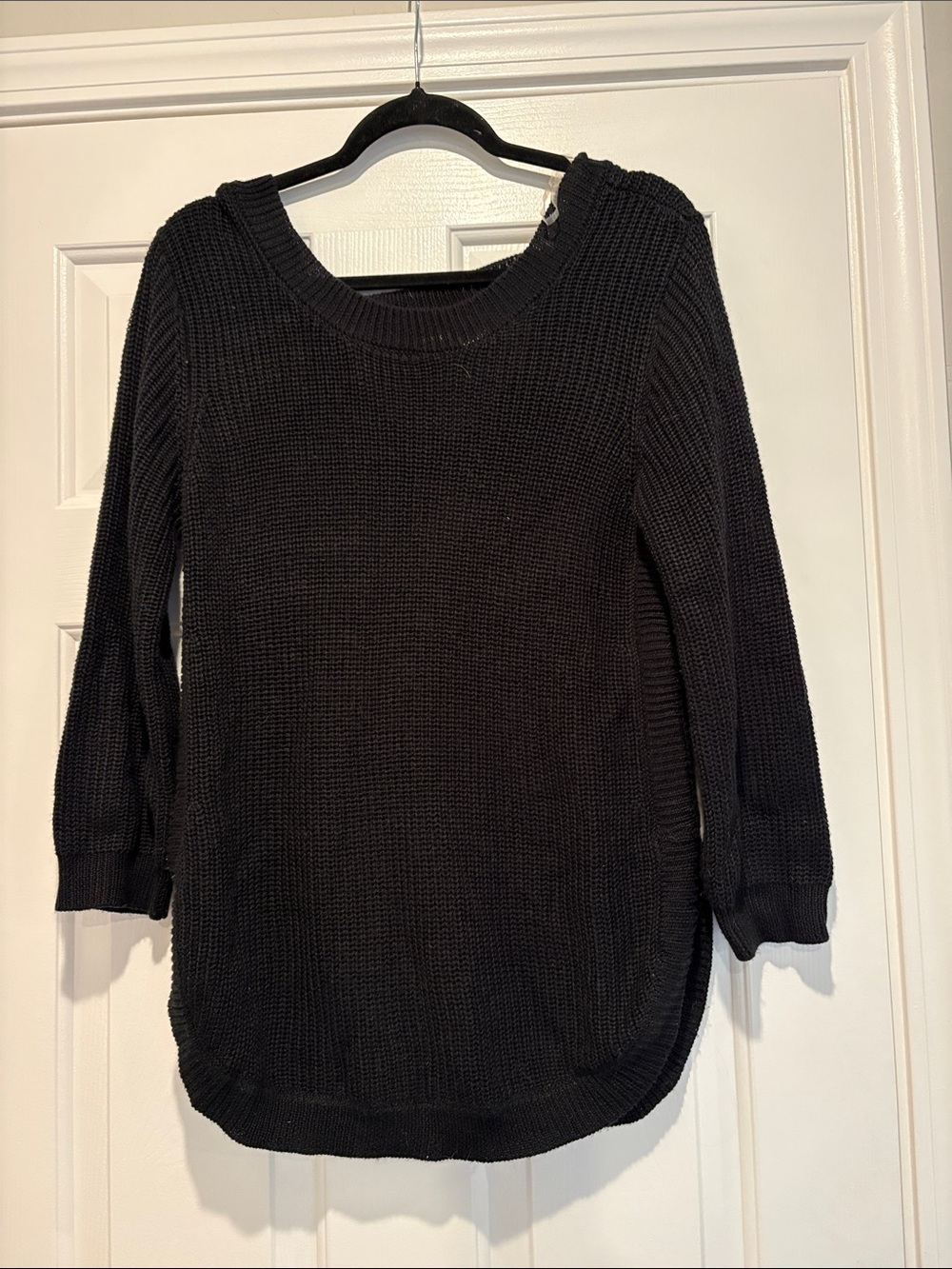 Harper Heritage Women's Black Crewneck Knit Sweater - Relaxed Fit